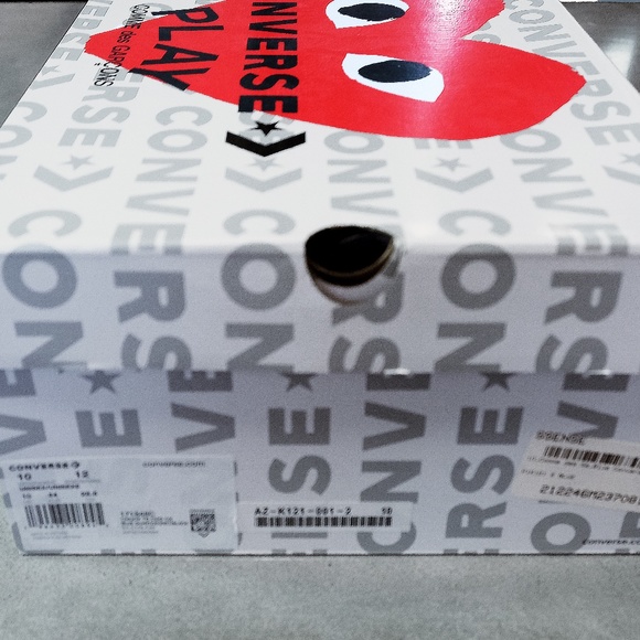 Comme des Garçons PLAY Chuck Taylors - Picture 8 of 8